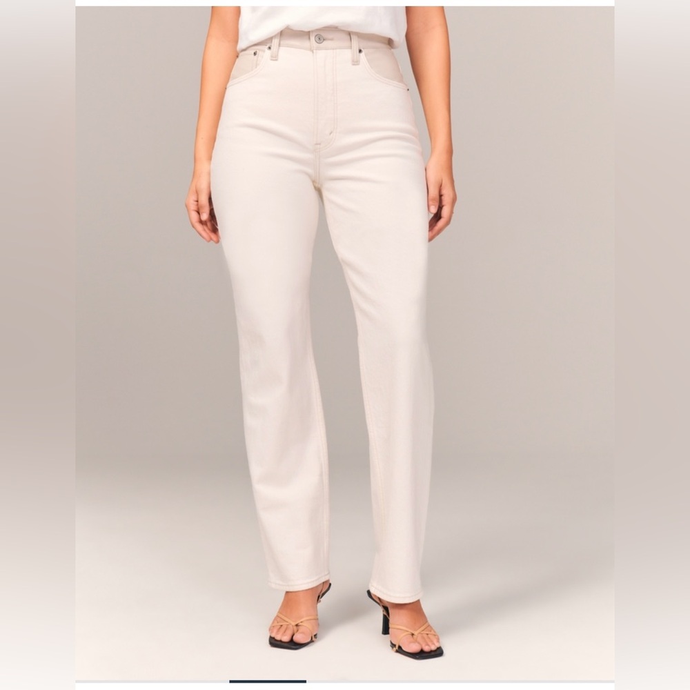Abercrombie & Fitch 90s Ultra High Rise Jean. Cream with leather upper. 4/27
